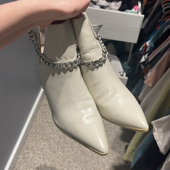 👢 like new pointed bootie 👢 - Picture 4 of 5